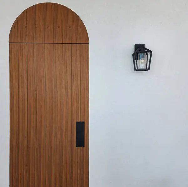 آمادهسازی سطح پیش از اجرای میکروسمنت